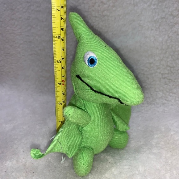 The Dinosaur Train 7" Tiny Pteranodon sewn on blue eyes green plush - Picture 8 of 8